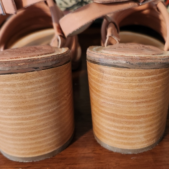 Latigo "Vacation" Strappy Block Heel Sandals 7.5 Blush color - Picture 9 of 11